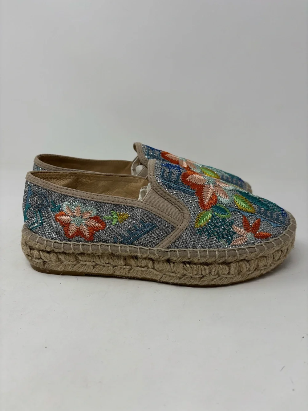 NWOT JOHNNY WAS ELYSIA METALLIC FLORAL EMBROIDERED PLATFORM ESPADRILLES SIZE 40